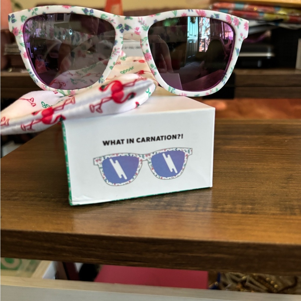 Goodr What in Carnation?!